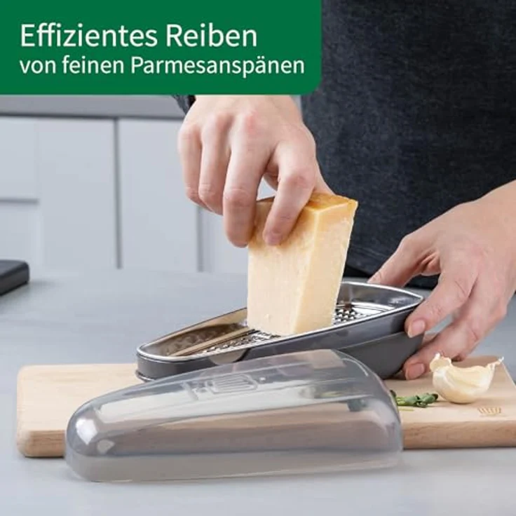 Chefkoch trifft Fackelmann Käsereibe, Parmesanreibe mit Behälter, Edelstahl und PP, 2in1 Funktion, spülmaschinengeeignet, dunkelgrau – Bild 4