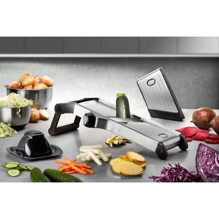 GEFU Gemüsehobel WELO, Edelstahl, Kunststoff, Set mit Schneidplatinen, scharfe Klingen, vielseitig einsetzbar - geeignet für Zwiebeln, Gurken, Kohl, Karotten, Kartoffeln, Äpfel – Bild 2