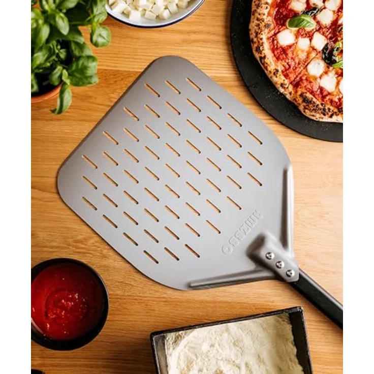 AMZBBQ® Premium Pizzaschieber, 30 x 30 x 66 cm, perforierte Pizzaschaufel aus harteloxiertem Aluminium, leichtgewichtig, ergonomischer Griff, Grill Zubehör Geschenk für Männer – Bild 5