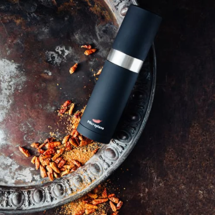 Microplane Chili-Mühle für getrocknete Chilischoten in Edelstahl Schwarz – Bild 4
