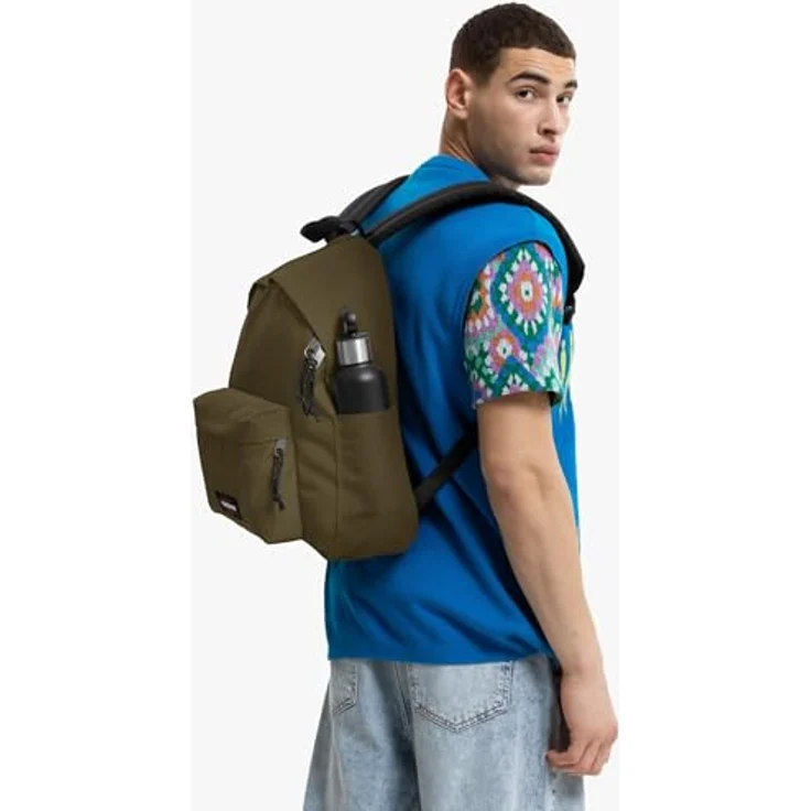 Eastpak Day Pak'R, Freizeitrucksack mit 24 Litern Fassungsvermögen, strapazierfähig und mit gepolsterten Schultergurten, in Schwarz – Bild 8