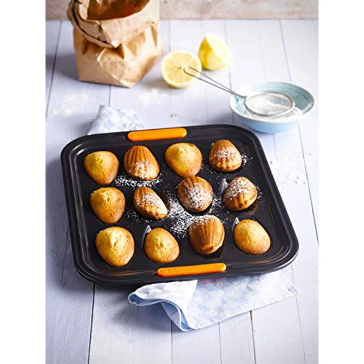 Le Creuset Antihaft Madeleine-Form, Für 12 Stück, PFOA-frei, Sauerteigbeständig, Aus Karbonstahl gefertigt, Anthrazit-Orange – Bild 4