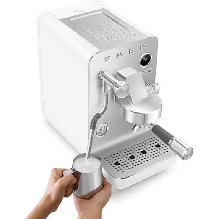 Smeg EMC02WHMEU Minipro-Espressomaschine, Plastic mit schnellem Aufheizen und leistungsstarker 15-Bar-Pumpe – Bild 6