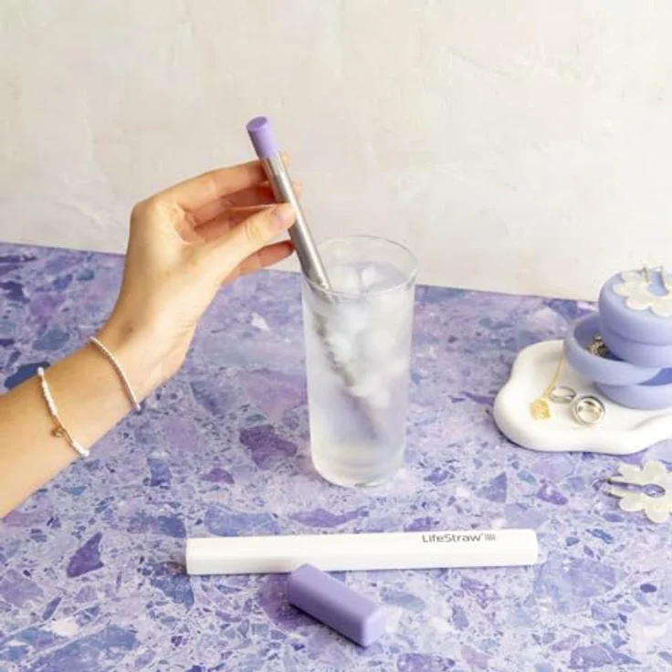 LifeStraw Sip, Wiederverwendbarer Edelstahl Wasserfilter-Strohhalm mit Aktivkohlefilter und Trageetui, Distelviolett – Bild 4
