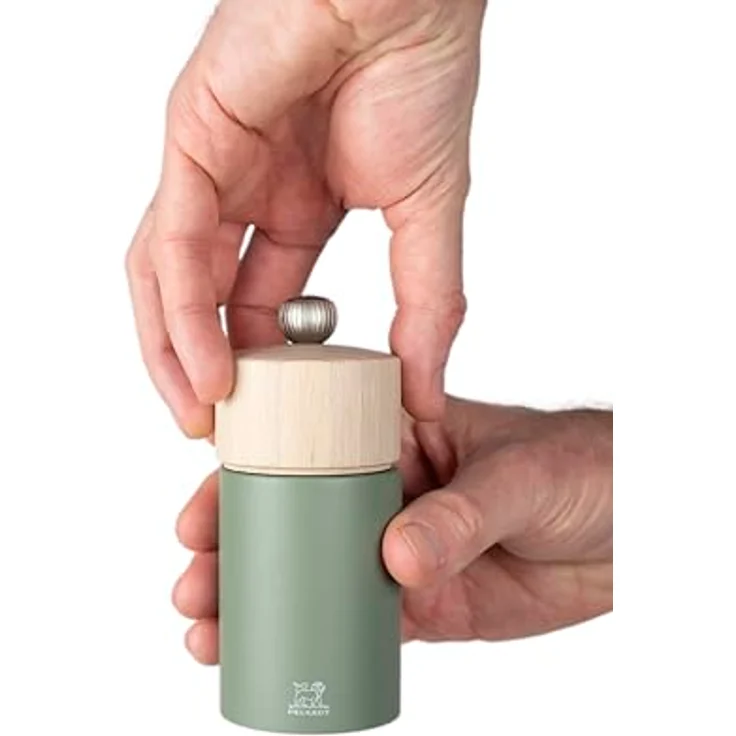 PEUGEOT Boreal 12 cm Pfeffermühle, klassisches Mahlwerk aus PEFC-zertifiziertem Buchenholz, Farbe Farn-Grün – Bild 5