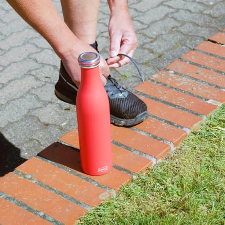 Lurch 240968 Isolierflasche/Thermoflasche für heiße und kalte Getränke aus Doppelwandigem Edelstahl 0,75l, pink – Bild 6