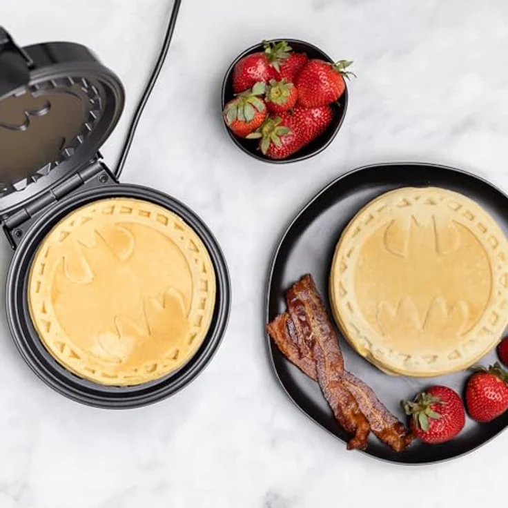 Uncanny Brands DC - Batman - Gaufrier, Waffeleisen – Bild 3