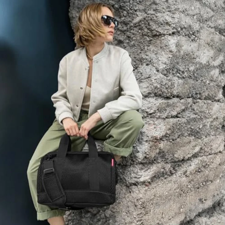 reisenthel allrounder M mesh black, Handtasche in Schwarz mit 18 Litern Volumen und sechs Innenfächern – Bild 7