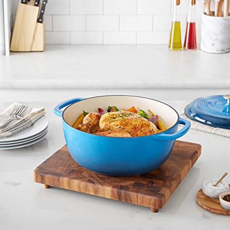 AmazonBasics Bräter Schmortopf aus liertem Gusseisen, 7 L, Blau – Bild 7