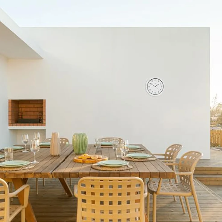 TFA Analoge Outdoor-Wanduhr, 30.50 cm, wetterfester Kunststoff, klare Ablesbarkeit, Betrieb mit AAA-Batterie – Bild 2