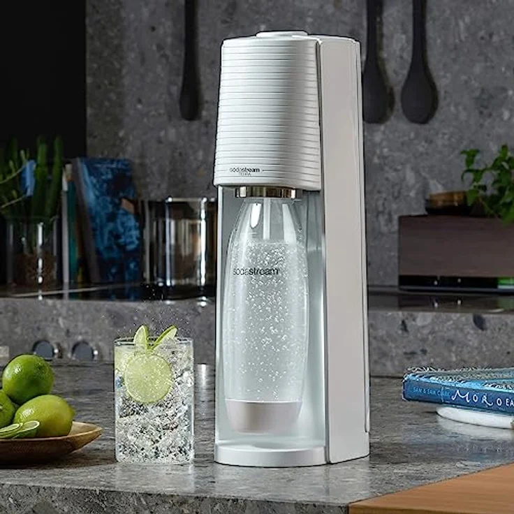 Sodastream Wassersprudler Terra White Value Pack x 3 mit 2 x 1L Flaschen und 1 x 1/2L Flasche spülmaschinenfest und 1 x CO2 Quick Connect Zylinder für bis zu 60L – Bild 2