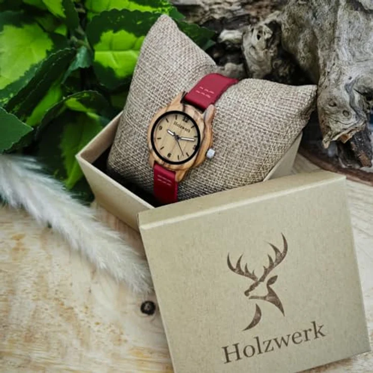 Holzwerk Quarzuhr CLARA RED kleine Damen Holz & Leder Armband Uhr, dunkel rot, beige - Zierliche Armbanduhr mit fluoreszierenden Uhrzeigern und hochwertigem japanischem Quarzwerk – Bild 7