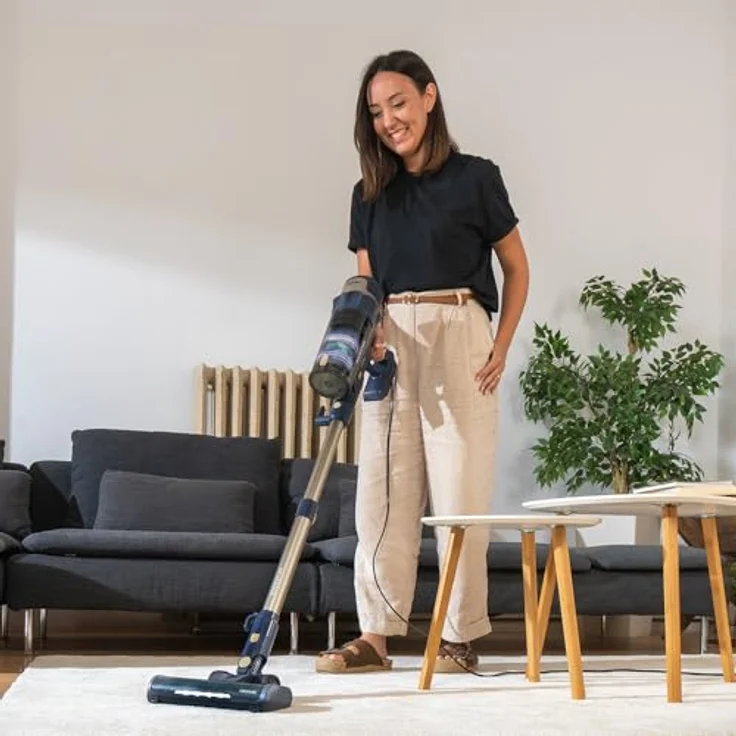 Cecotec A01 EU01 115419, Stielstaubsauger mit Kabel, 500 W Leistung, 15 kPa Saugleistung, HEPA-Filter, motorisierte Bodendüse, Teleskoprohr, 700 ml Tank – Bild 2