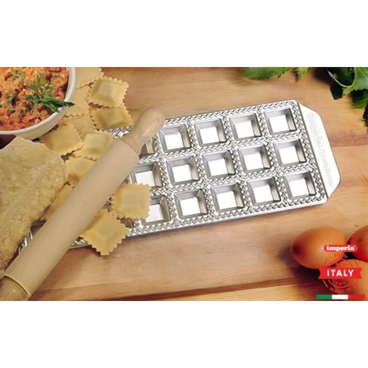 Imperia RAVIOLAMP 24 RAVIOLI CLASSICI, Ravioliform aus Aluminium mit Buchenholz Teigrolle, silberfarben, 34 x 34 mm – Bild 2