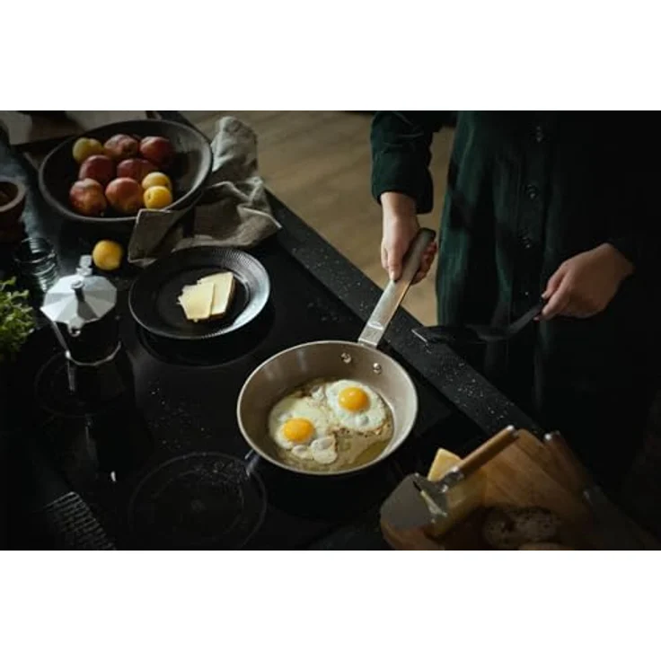 Fiskars Norden Käseschneider, Küchenreibe mit rostfreier Stahlklinge und Birkenholzgriff, Braun – Bild 5