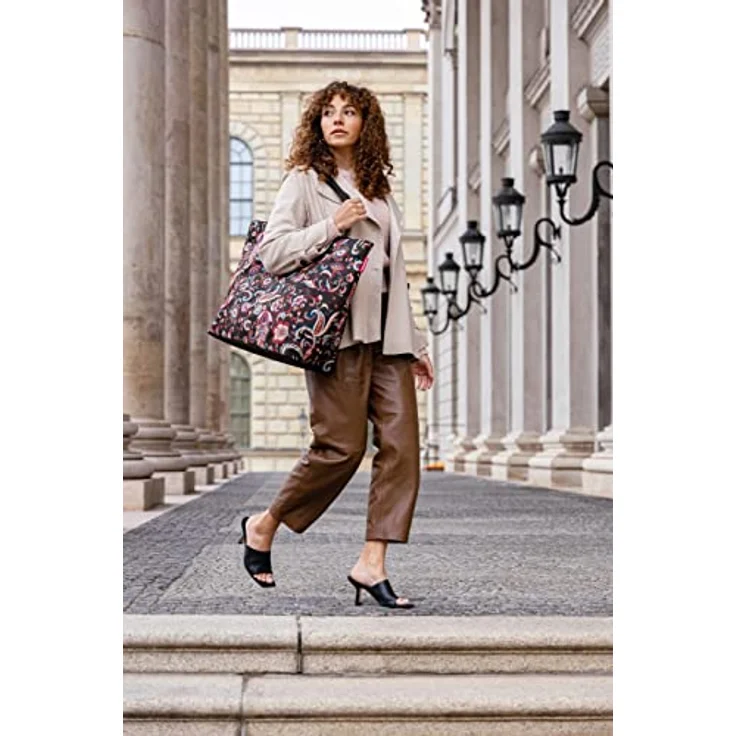 Reisenthel Einkaufstasche shopper XL, wasserabweisender Einkaufsbeutel mit abnehmbaren Henkeln, 68 x 20 x 45.5 cm, pink – Bild 9