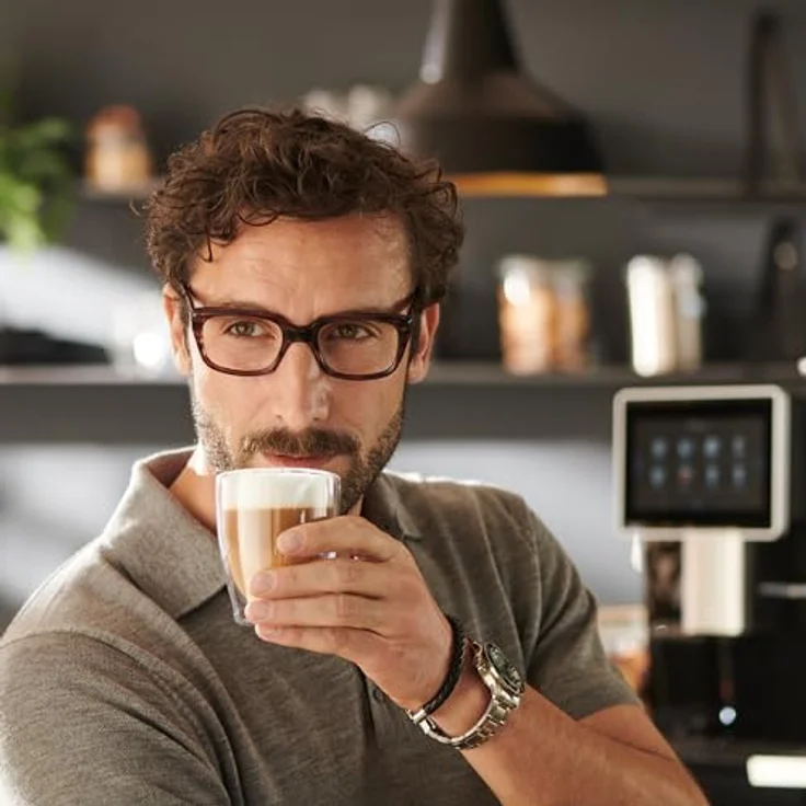 TCHIBO Office Kaffeevollautomat, geeignet für B2B, 30 Tassen/Tag, integriertes Milchsystem, Schwarz – Bild 5
