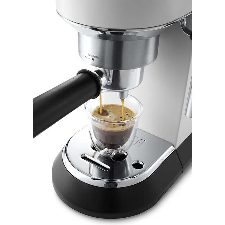 De'Longhi Dedica Style EC 685.W Espresso Siebträgermaschine, Espressomaschine mit Professioneller Milchschaumdüse, nur 15 cm breit, 1 Liter Wassertank, Vollmetallgehäuse, E.S.E Pads geeignet, weiß – Bild 7