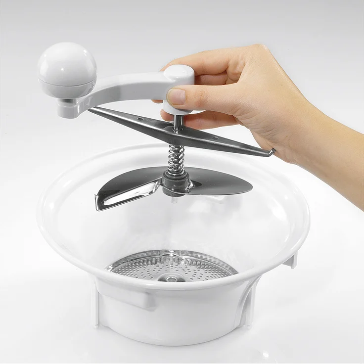 Westmark Passiermaschine, ø 14 cm, hochwertiger Kunststoff-Rostfreier Edelstahl, Weiß-Rot, 11962260 – Bild 3