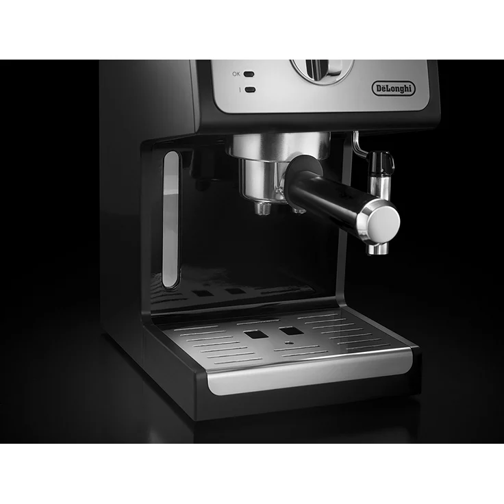 De'Longhi ECP 33.21 Espresso Siebträgermaschine , Siebträgerhalter mit Aluminium Finish , Milchschaum Düse , Filtereinsatz für 1 oder 2 Tassen Espresso , Auch für Pads Geeignet , Schwarz-Silber – Bild 4