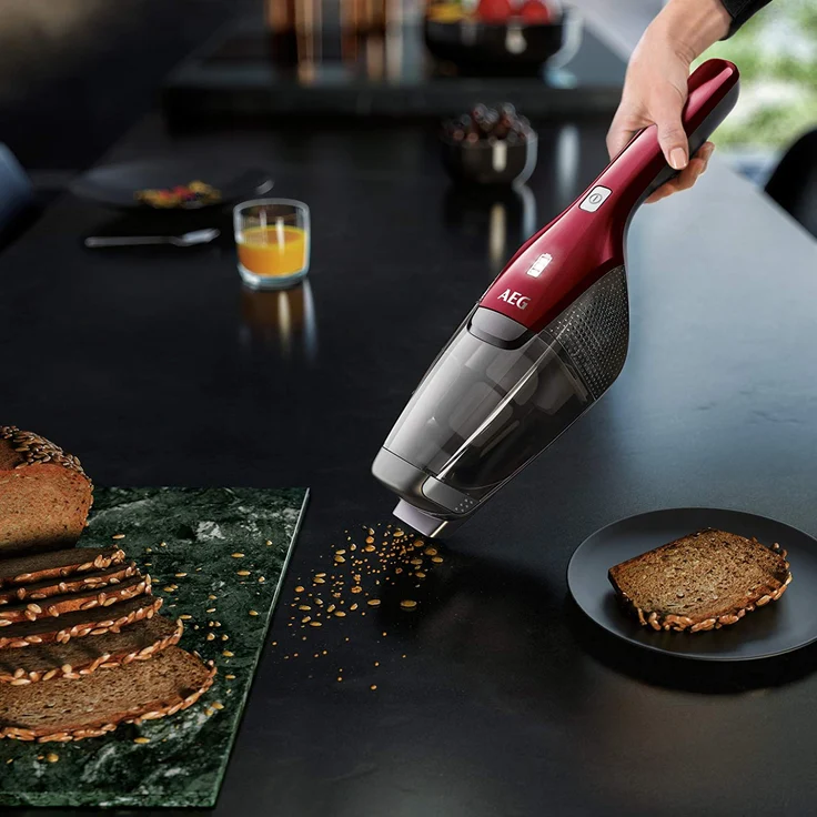 AEG CX7-2-35WR Handstaubsauger Ergorapido, 35 min Akkubetrieb, LED-Frontlicht, 180° Drehgelenk, Bürstenreinigungsfunktion, freistehend, rot – Bild 5