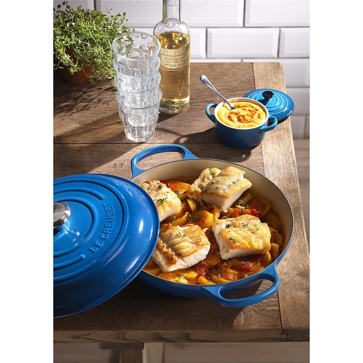 Le Creuset Signature Gusseisen Gourmet-Profitopf, Rund, Ø 30 cm, 3,2 l, Für alle Herdarten inkl. Induktion geeignet, Marseille – Bild 3