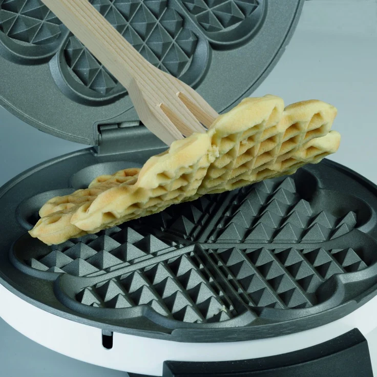 Cloer 181 Waffelautomat für kuchenartige Waffeln - 930 W - Waffelgröße 16 cm - schwere Backplatten - optische und akustische Fertigmeldung - weiß  – Bild 5