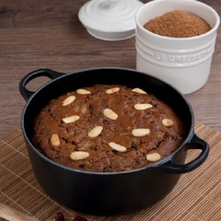 Le Creuset Signature Gusseisen-Bräter mit Deckel, Durchmesser 28 cm, Rund, Für alle Herdarten und Induktion geeignet, Volumen: 6,7 l, Schwarz – Bild 5