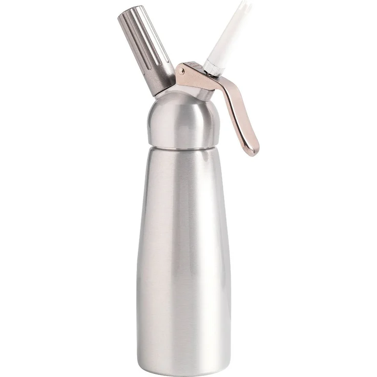 Mastrad Mousse und Sahne Spender für warme und kalte Saucen, Schlagsahne Spender mit Reinigungsbürste und drei Dekorationsdüsen, Aluminium, Silber, 0,5 Liter – Bild 1