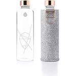 EQUA Glasflasche mit Filzhülle Mismatch Rose Gold 750 ml - Trinkflasche aus Glas mit Schutzhülle 0,75 l - Sportflasche mit Cover - Designer Trinkflasche für unterwegs