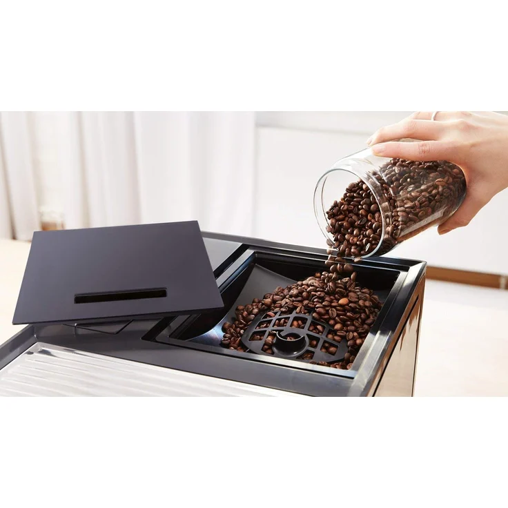 Miele CM 7500 Kaffeevollautomat (Automatische Entkalkung, Kaffee- und Tee-Zubereitung, Tassenwärmer, 10 Genießerprofile, Tassenbeleuchtung, OneTouch- und OneTouch for Two-Zubereitung) schwarz, mit Milchsystem – Bild 3