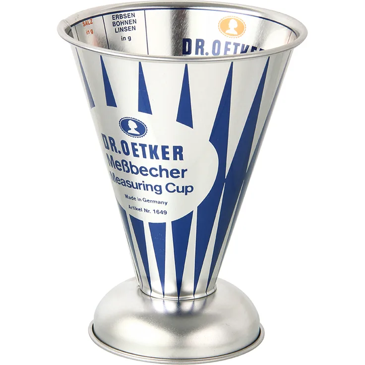 Dr. Oetker Messbecher Nostalgie, Messkanne aus Weißblech, trichterförmiger Messbecher mit vielfältiger Skalierung aus der Serie ''Modern Baking - Retro Design'' (Maße: Ø11x14,5 cm), Menge: 1 Stück