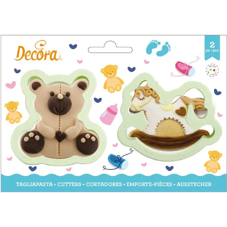 0255195 DECORA AUSSTECHER AUS KUNSTSTOFF TEDDYBÄR UND SCHAUKELPFERD 2-TLG