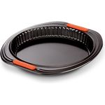 Le Creuset Antihaft Quiche- und Obstkuchenform, Durchmesser 26 cm, Hebeboden, PFOA-frei, Sauerteigbeständig, Aus Karbonstahl gefertigt, Anthrazit-Orange