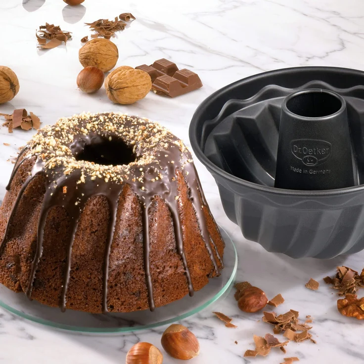 Dr. Oetker Gugelhupfform Ø 18 cm, Backform für Gugelhupf aus Stahlblech, Bundform mit Antihaftbeschichtung für eindrucksvolle Kreationen, hochwertige Kuchenform, Menge: 1 Stück – Bild 3