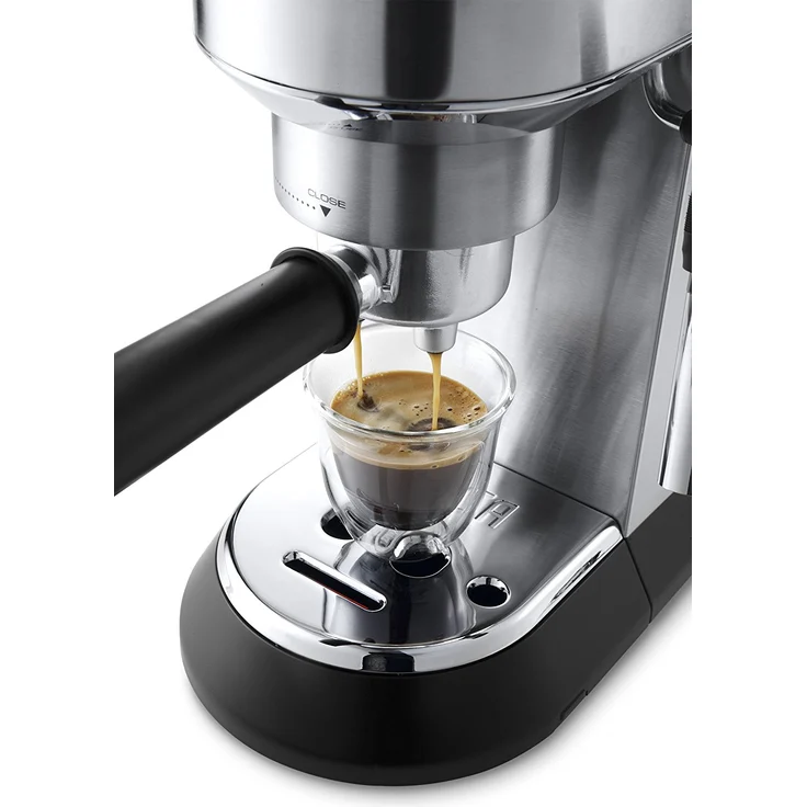 De'Longhi Dedica Style EC 685.M Espresso Siebträgermaschine, Espressomaschine mit Professioneller Milchschaumdüse, nur 15 cm breit, 1 Liter Wassertank, Vollmetallgehäuse, E.S.E Pads geeignet, silber – Bild 5