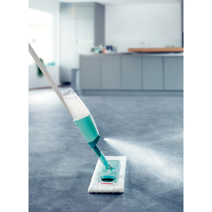 Leifheit Komfort Sprühwischer Easy Spray XL für schnelle Reinigung, Spray Mop mit Sprühdüse, Wischer mit Wassertank und 2-Faser-Wischbezug, Bodenwischer für alle Böden  – Bild 7