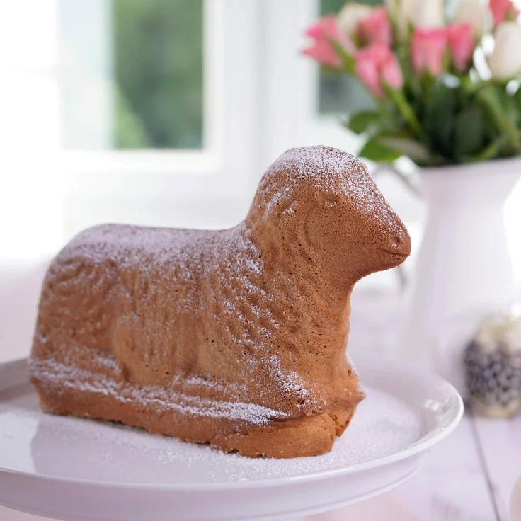 Dr. Oetker Vollbackform Lamm, Kuchenform aus der Serie ''Goldiges Ostern'' (Farbe: Gold), Menge: 1 Stück Osterbackform – Bild 3