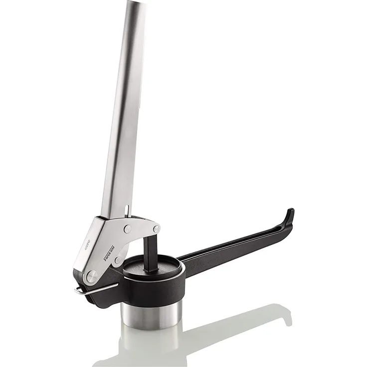 Gefu 13110 Kartoffel-, Saft- und Spätzle-Presse Force One - Profi Küchenhelfer aus Edelstahl mit 2 Lochscheiben