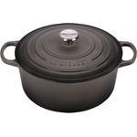 Le Creuset Signature Gusseisen-Bräter mit Deckel, Ø 26 cm, Rund, Für alle Herdarten und Induktion geeignet, Volumen: 5,3 l, Flint