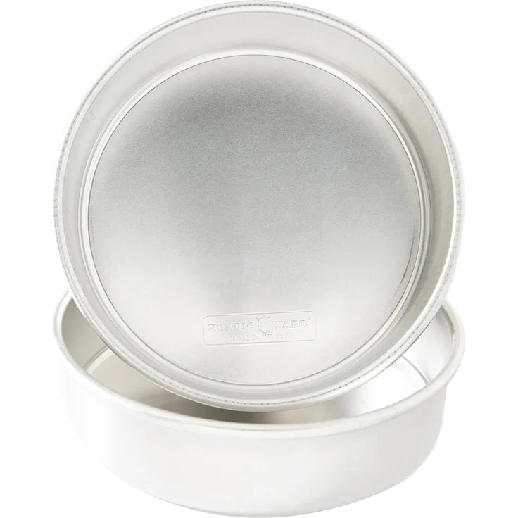 Nordic Ware 9 Round Natural Aluminum Cake Pans (2 Pack)