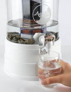 Acala AcalaQuell® Mini- Kristallklar Wasserfilter mit 5-stufiger Filterung und Mineralsteinen