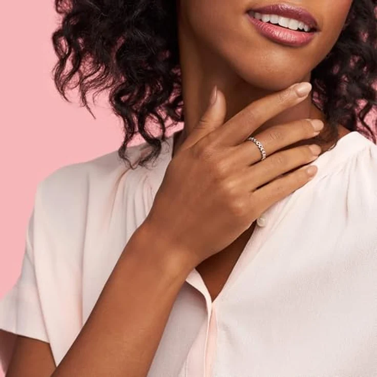 PANDORA Gereihte Herzen Ring in Roségold, 14 Karat rosévergoldete Metalllegierung, Größe 52, Moments Collection – Bild 4