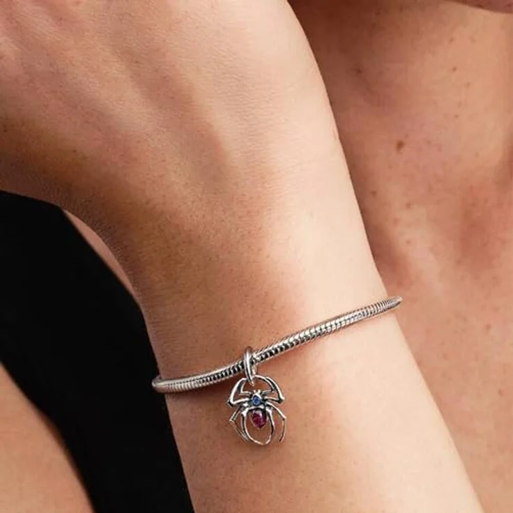 PANDORA Moments Marvel Spiderman Charm-Anhänger, Sterling-Silber mit blauen und fuchsiafarbenen künstlichen Kristallen, kompatibel mit ME und Moments, 794224C01 – Bild 4