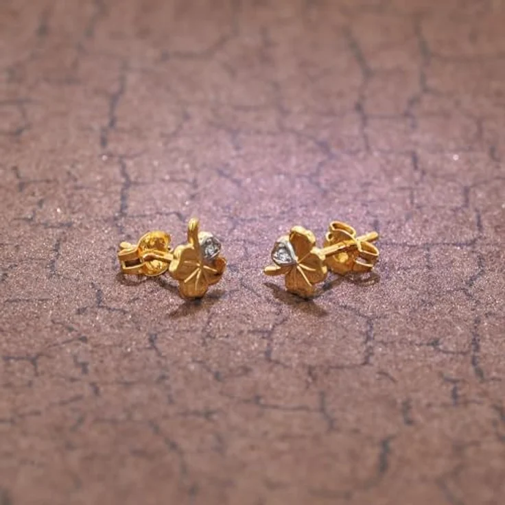 trendor Damen Ohrringe Kleeblatt 333 Gold 8 Karat Bicolor mit Zirkonia, 6 x 6 mm Ohrstecker aus Echtgold, zauberhafte Geschenkidee für modische Frauen, 75094 – Bild 2