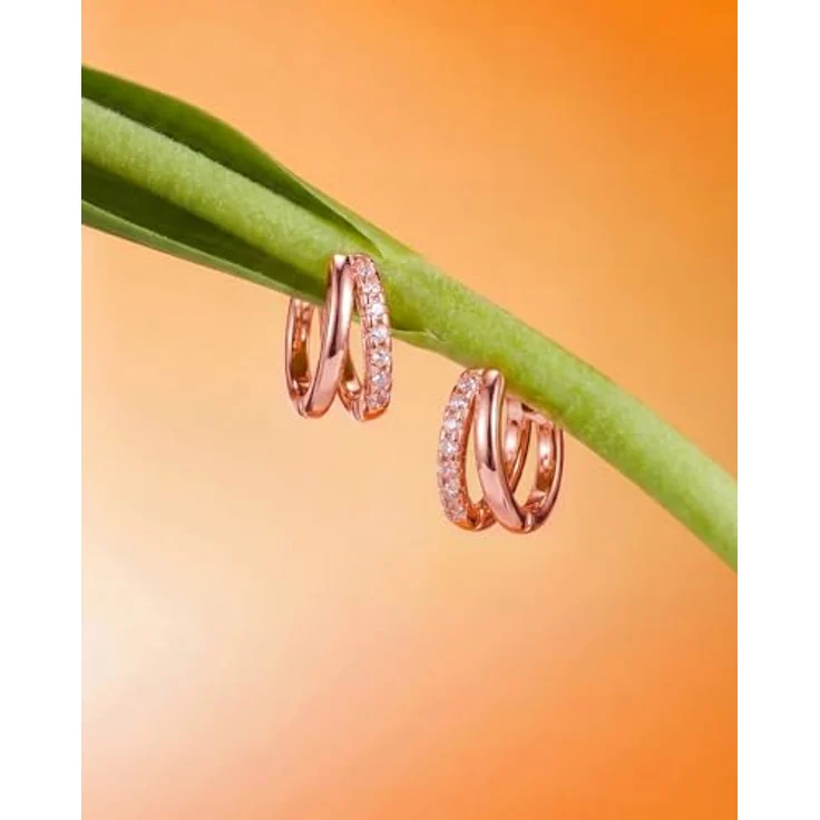 MUMREUES Ohrringe Roségold Creolen 14K vergoldet Huggie Stecker mit Zirkonia, hypoallergen und wasserfest, minimalistische Schmuckgeschenke für Damen – Bild 5