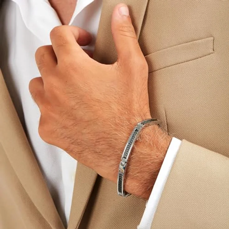 Maserati Herrenarmband JM423AVD24, aus Stahl mit IP-Schwarz und IP-Gelbgold, 18,5+3 cm, ikonischer Dreizackverschluss – Bild 5