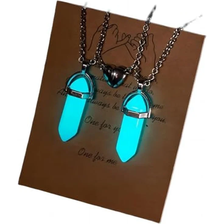MIVY Bergkristall Kette, 2er Set Blau Leuchtende Hexagon Kristall Anhänger, Magnetische Paar Herz Abstand Choker, Energie Edelstein Schmuck für Frauen und Männer – Bild 1