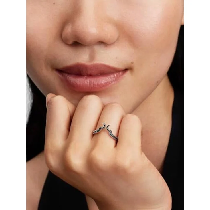 PANDORA Disney Rotes Chakra Herz Ring, Sterling Silber mit künstlichem Kristall, Größe: 52, inspiriert von Maleficent – Bild 2
