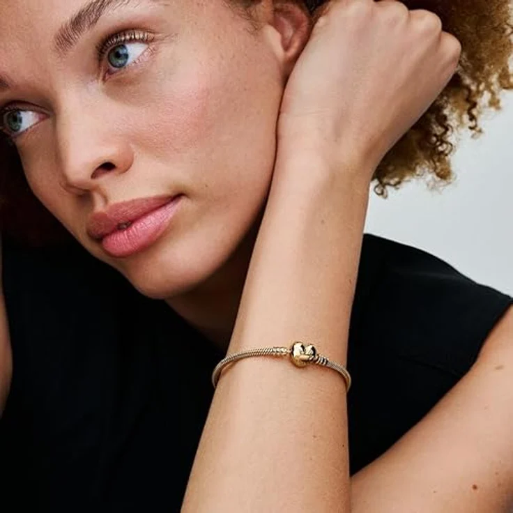 PANDORA Moments Schlangen-Gliederarmband mit Herz-Verschluss, Sterling Silber mit vergoldeter Metalllegierung, kompatibel mit bis zu 16 Charms, Größe:18, 563050C00-18 – Bild 2